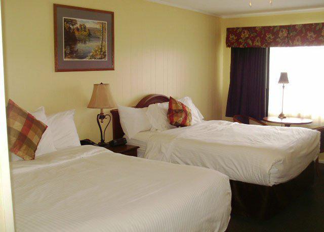 Tiltonlodge Inn & Suites Exterior photo